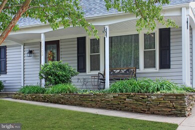 12705 Knowledge Ln, Bowie, MD 20715 - photo 2