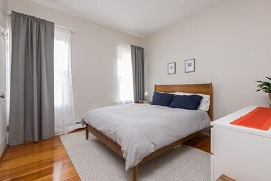 15 Trowbridge St unit 4, Cambridge, MA 02138 - photo 5