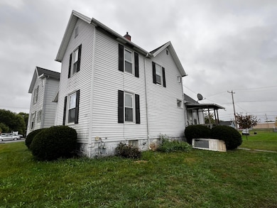 223 Pine St, Coshocton, OH 43812 - photo 2