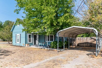 518 N Rusk St, Weatherford, TX 76086 - photo 4