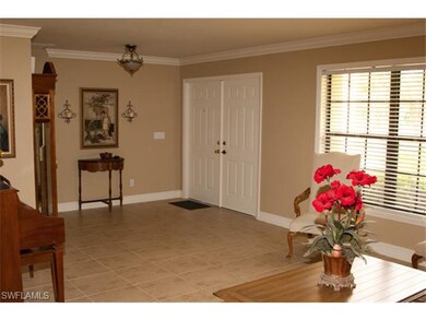 Foyer double door entrance