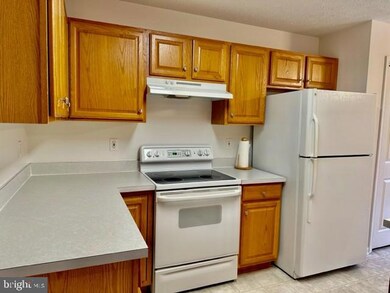 23176 Heatherwood Ln, California, MD 20619 - photo 7