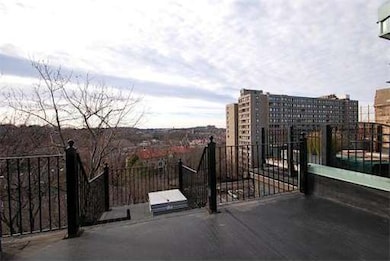 334 Tappan St unit 5, Brookline, MA 02445 - photo 5