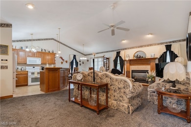 2806 Pin Oak St NE, Canton, OH 44704 - photo 3