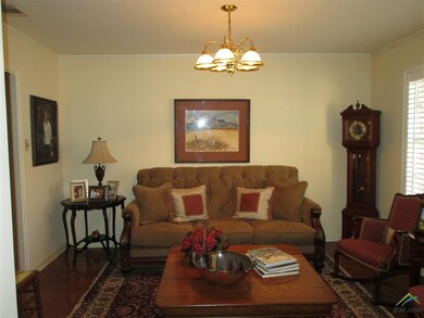 828 Trenton Dr, Tyler, TX 75703 - photo 6