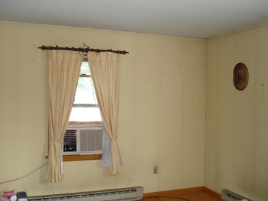558 Mahoning St, Milton, PA 17847 - photo 2