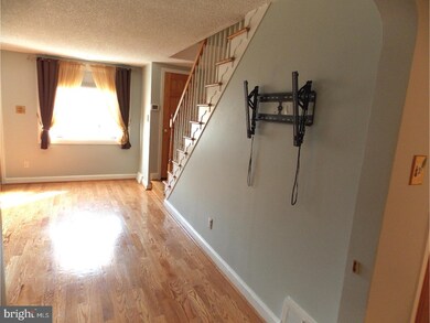 1123 Tremont Dr, Glenolden, PA 19036 - photo 4