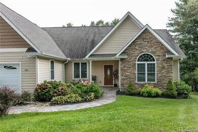 722 Chestnut Trail, Hendersonville, NC 28792 - photo 3