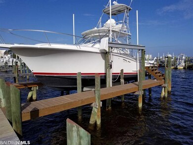 Boats like this can fit G10 if piers 12.5 removed