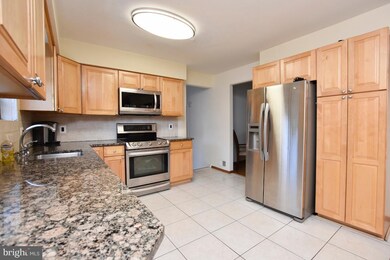 5 Brookwood Dr, Voorhees, NJ 08043 - photo 2