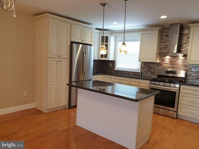 3646 Genesee Dr, Philadelphia, PA 19154 - photo 7