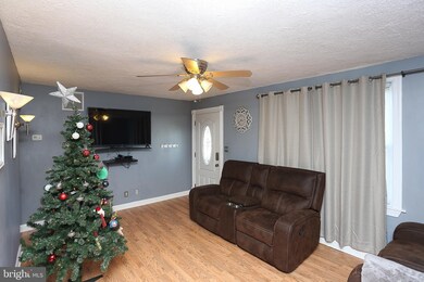 3225 Rosalie Rd, Halethorpe, MD 21227 - photo 7