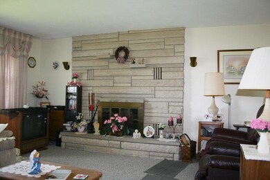 1900 E Kelley Rd, Frankfort, IN 46041 - photo 6