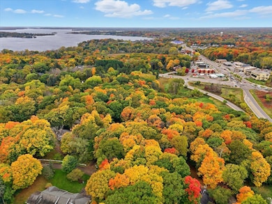 1426 Holdridge Cir, Wayzata, MN 55391 - photo 3