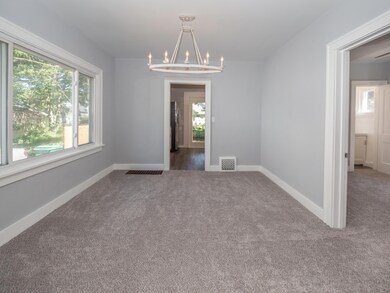 1505 Lay Blvd-105