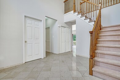 ** Super Large Colonial **