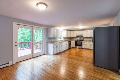 16 Hemlock St, Hillsborough, NH 03244 - photo 5