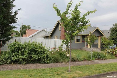 1117 10th Ave SW, Albany, OR 97321 - photo 2