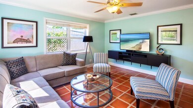 3-1709GEORGE-16x9-living&tv
