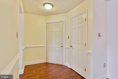 2408 Forest Edge Ct unit 104M, Odenton, MD 21113 - photo 3