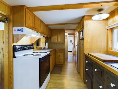 139 Stevens Rd, Bloomfield, VT 05905 - photo 7