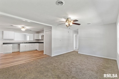 3914 15th Street B, Moline, IL 61265 - photo 6