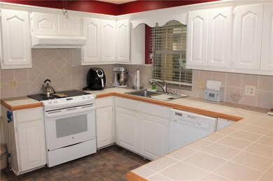 116 Spring Creek Dr, Pineville, LA 71360 - photo 3