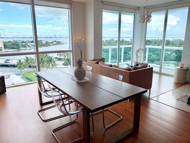 Great size dining area.
