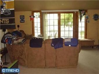 525 E 4th St, Boyertown, PA 19512 - photo 3