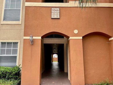 5566 Metrowest Blvd unit 2-105, Orlando, FL 32811 - photo 3
