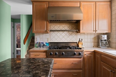 33-web-or-mls-JEL04401