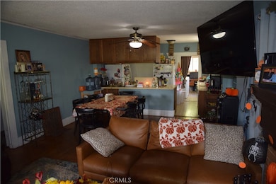 1247 E Topeka St, Pasadena, CA 91104 - photo 3