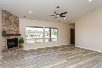 002_Living Room