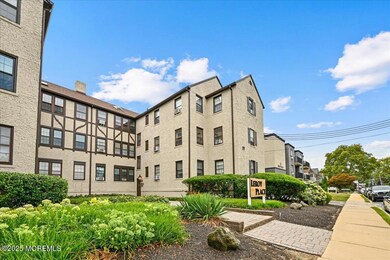 17 Leroy Place unit 3B, Red Bank, NJ 07701 - photo 4