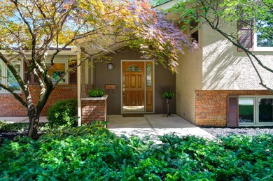 1376 Kingsgate Rd.