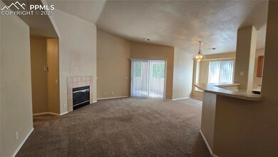 3835 Strawberry Field Grove unit H, Colorado Springs, CO 80906 - photo 5
