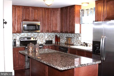 817 W Potomac St, Brunswick, MD 21716 - photo 3