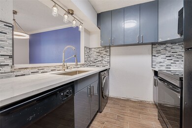 1713 Huldy St unit 2, Houston, TX 77019 - photo 3