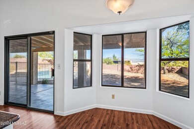 15-Dining Area