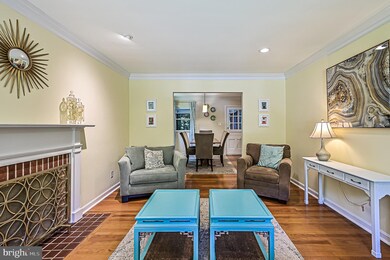 3327 Military Dr, Falls Church, VA 22044 - photo 7