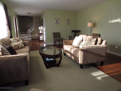 Living Room (2)