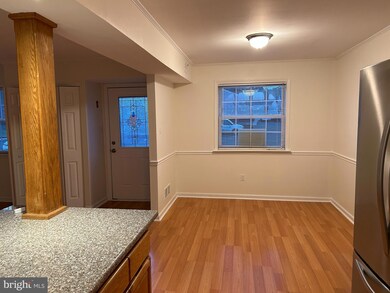 325 S Warminster Rd unit BLDG 1 APT 4, Hatboro, PA 19040 - photo 3