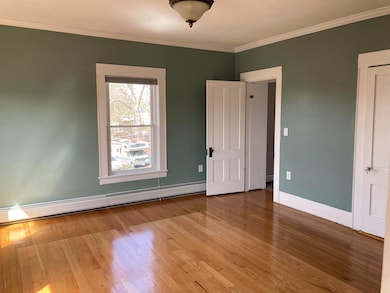 20 Amherst St unit 2nd floor, Milford, NH 03055 - photo 3