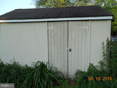 515 Arch St, Spring City, PA 19475 - photo 7