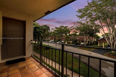 16274 Laurel Dr unit 201, Weston, FL 33326 - photo 4