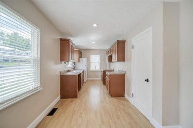 803 E 7th St, Rolla, MO 65401 - photo 5