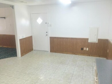 Eat-In Dining Area