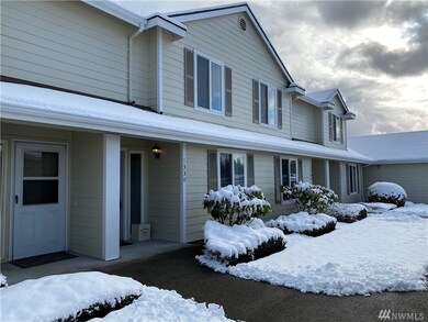 1330 Mountain View Dr unit 1330, Enumclaw, WA 98022 - photo 2