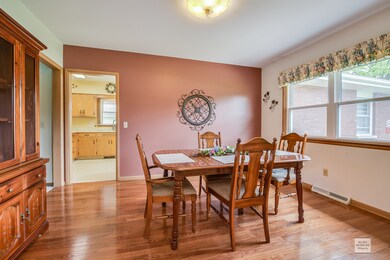 1735 W Downer Place, Aurora, IL 60506 - photo 5