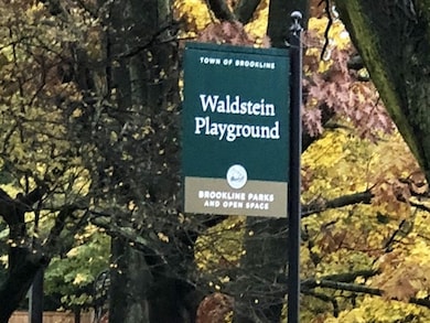 133 Beaconsfield Rd unit 24, Brookline, MA 02445 - photo 3